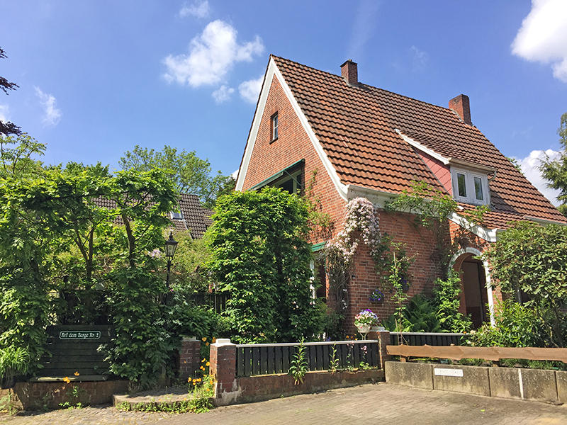 Ritterhude Pension Brighton-House: Die Pension Brighton-House zentral in der Nähe des Rathauses