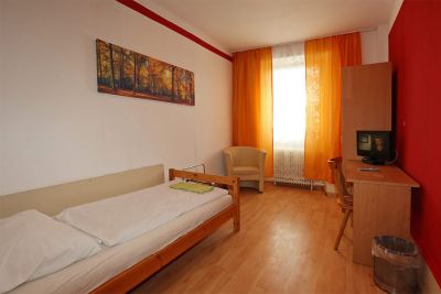 Hotel Asia Monteurhotel Ansicht 2