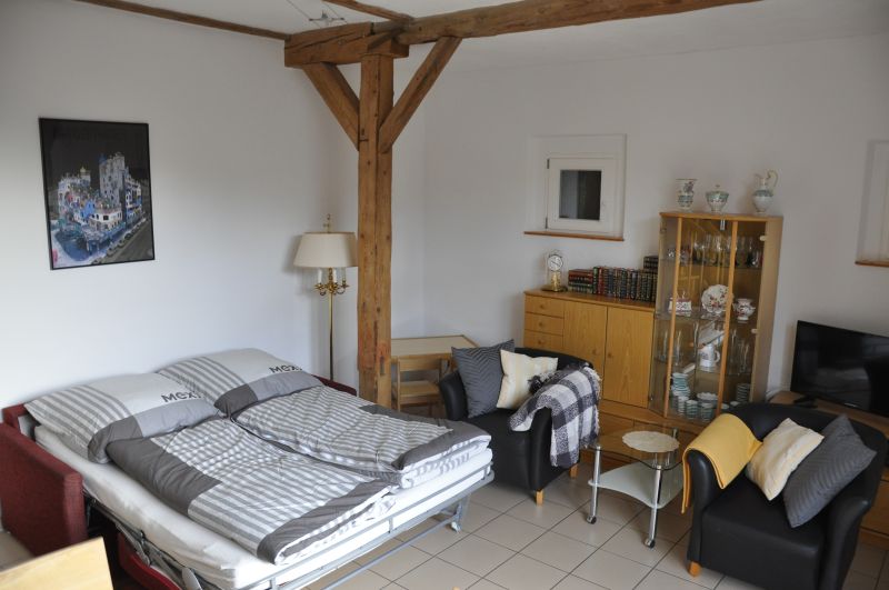 Altdorf b. Nürnberg Ferienwohnung Eismannsberg: Wohnbereich, Schlafsofa ausgezogen