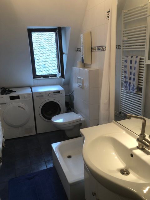 Würzburg Ferienwohnung an der Alten Mainbrücke: Bad (1)